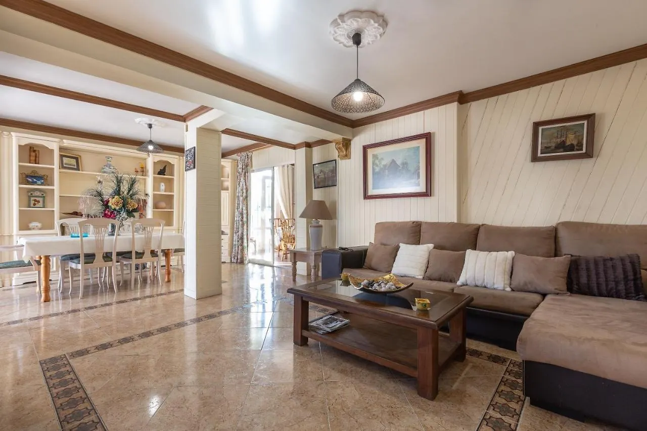 Villa En Marbella 0*,